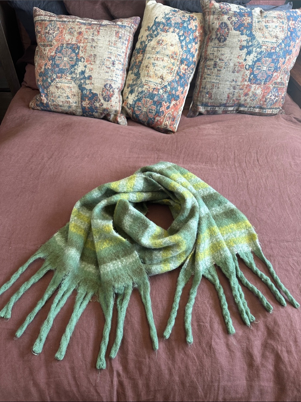 Cozy Green Mohair-Blend Fringe Scarf - Green - Picture 2 of 13